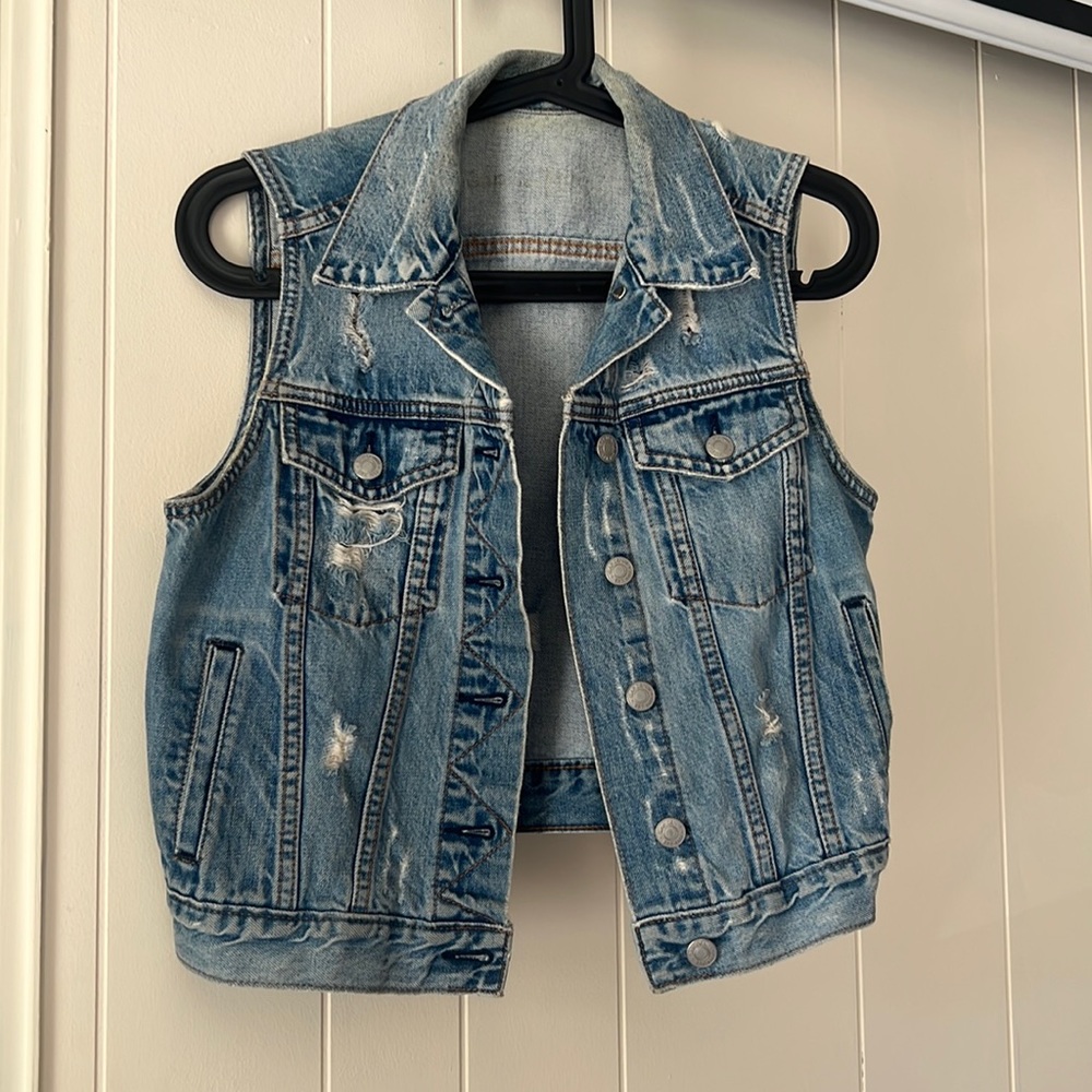 Vintage Gap Denim Distressed Vest